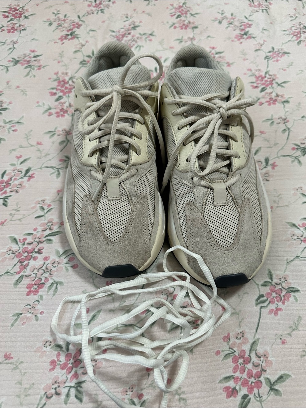 Yeezy 700 ‘Analog’ - Picture 5 of 5